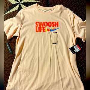 NWT Nike swoosh life T-shirt